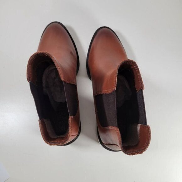 Vince Camuto Women’s Leather Stacked Heel Chelsea Boot - Picture 9 of 16